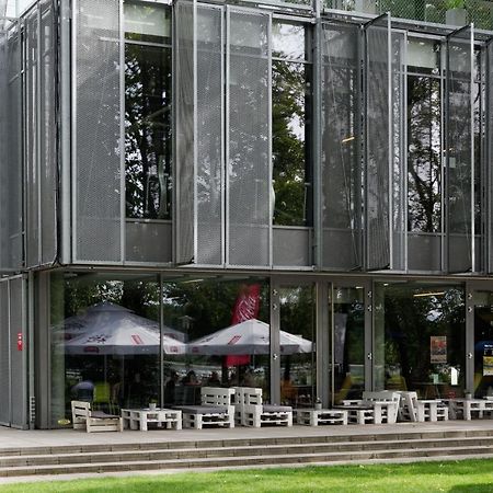 Fala Park Wolsztyn Buitenkant foto