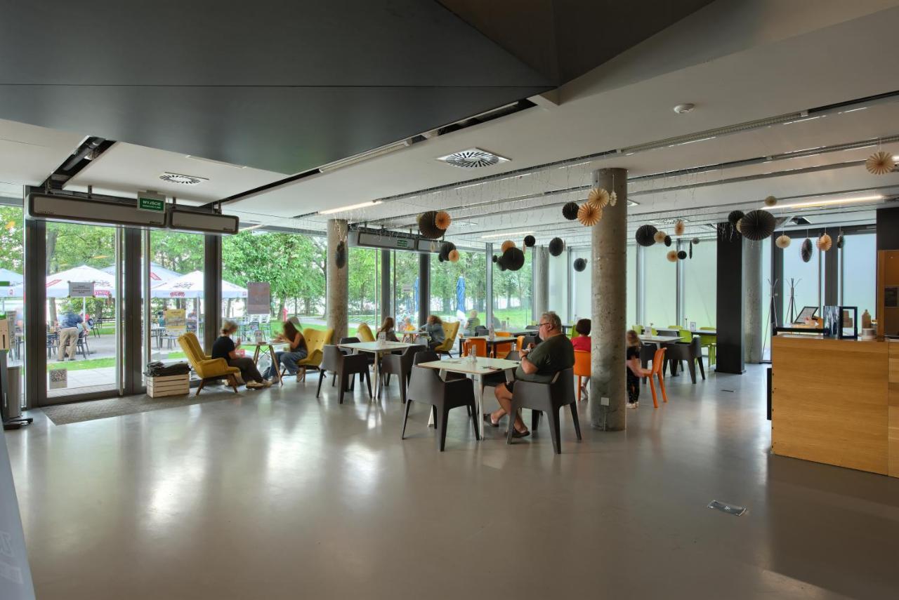 Fala Park Wolsztyn Buitenkant foto